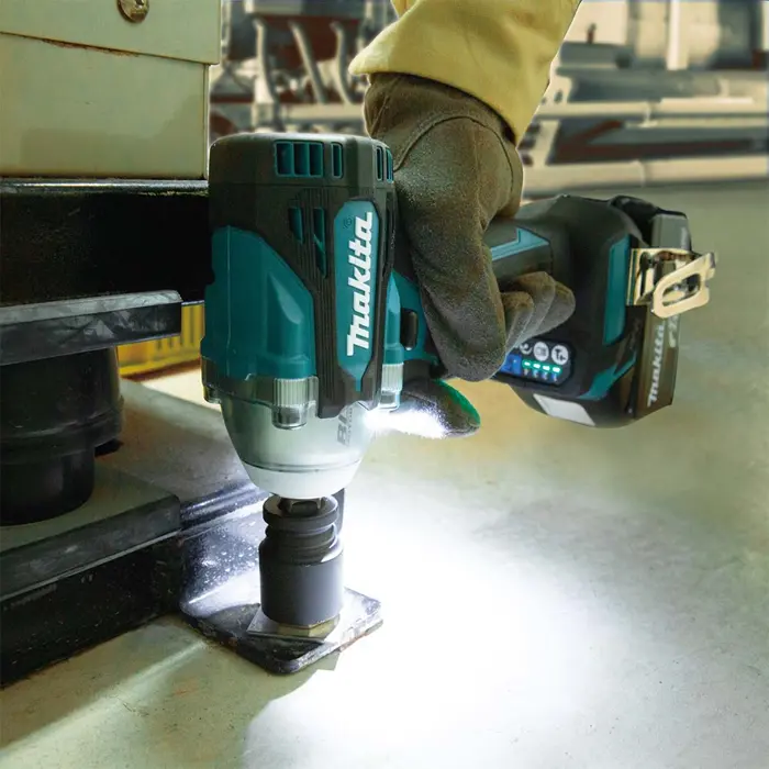 makita-dtw301z-power-screwdriverimpact-driver-12-18v-black-b-72177-wlononwcrai34.webp