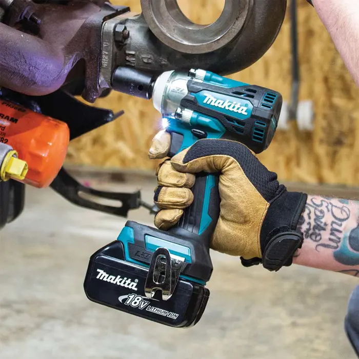 makita-dtw301z-power-screwdriverimpact-driver-12-18v-black-b-92004-wlononwcrai34.webp