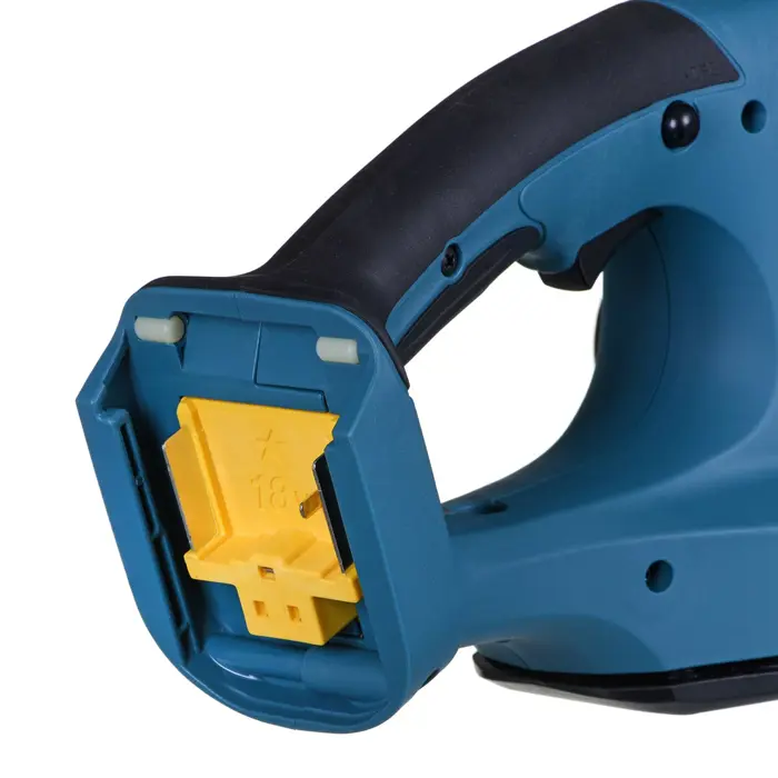 makita-duh523rf-power-hedge-trimmer-double-blade-33-kg-69374-wlononwcraijr.webp