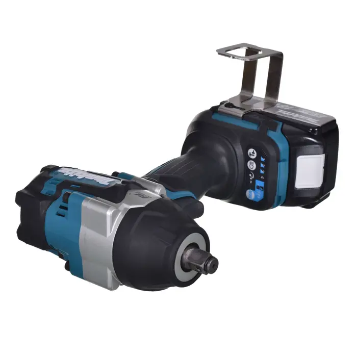 makita-impact-wrench-18v-12-700nm-2x50ah-case-makpac-dtw700r-53964-wlononwcrefow.webp