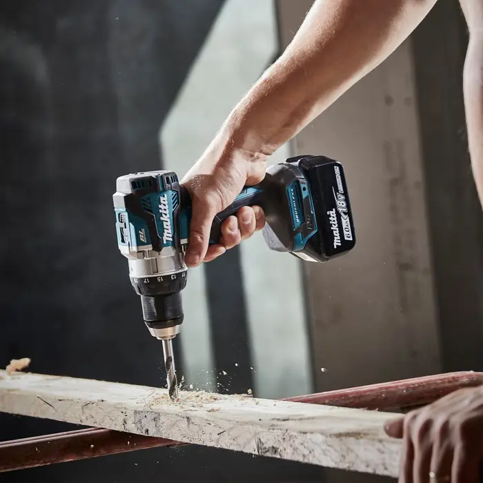 makita-screwdriver-18v-ddf489rtj-7340nm-2x50ah-99856-wlononwcrfkd2.webp