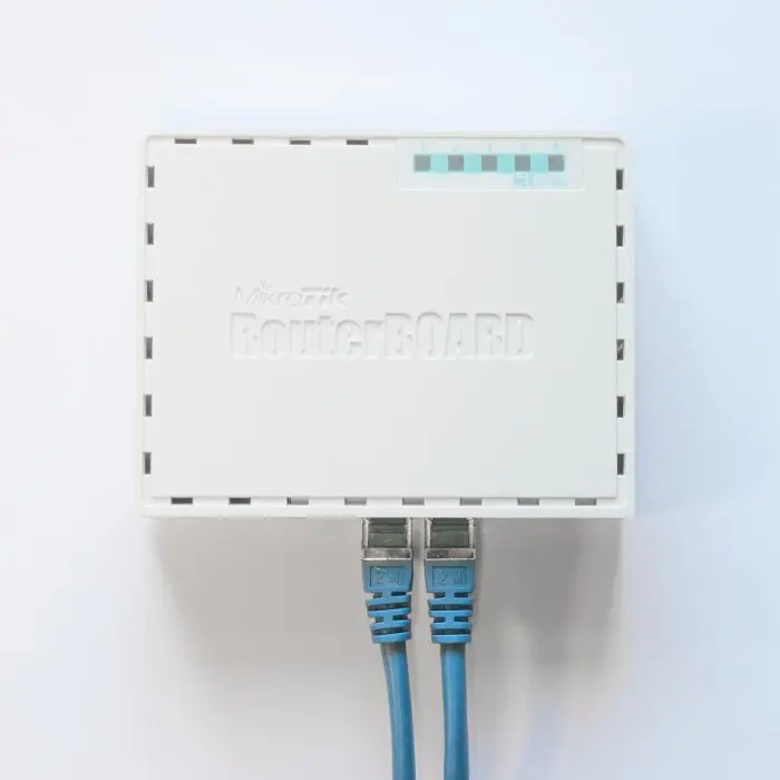 microtik-router-rb750gr3-50794-e0008385.webp