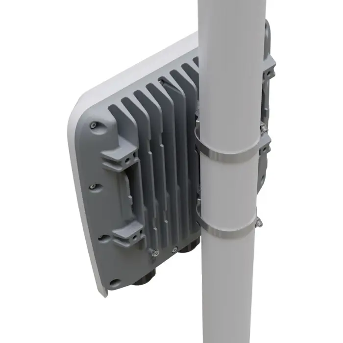mikrotik-rb5009uprsout-poe-ruter-routeros-v7-1gb-ram-350-140-15337-66103.webp