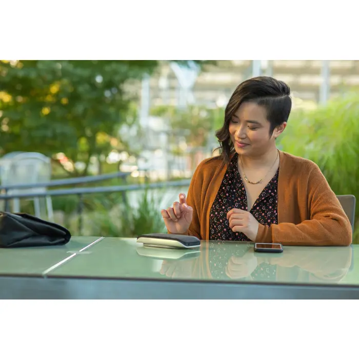 poly-sync-20-m-microsoft-teams-certified-usb-c-speakerphone-80082-wlononwcrcmgc.webp