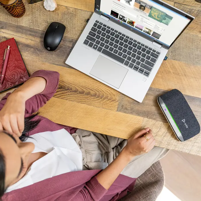 poly-sync-20-usb-c-speakerphone-93188-wlononwcrcls6.webp