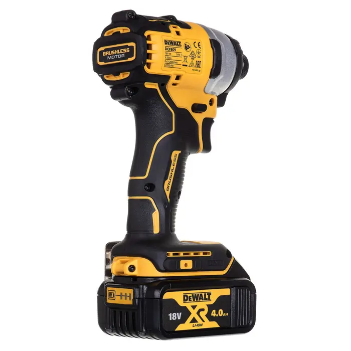 power-tool-combo-kit-dewalt-dck2062m2t-dcd709dcf809-18v-2x40-3582-nakdewzes0026.webp