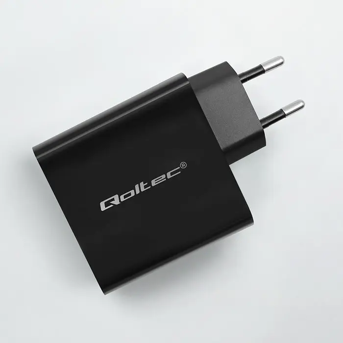 qoltec-52381-super-quick-pd-charger-1xusb-c-1xusb-90w-5-20v--17512-ladqocsic0040.webp