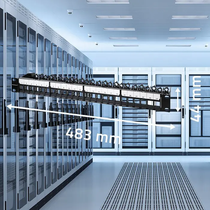 qoltec-54516-patch-panel-for-19-rack-24-ports-1u-utp-black-88693-szaqocakc0002.webp