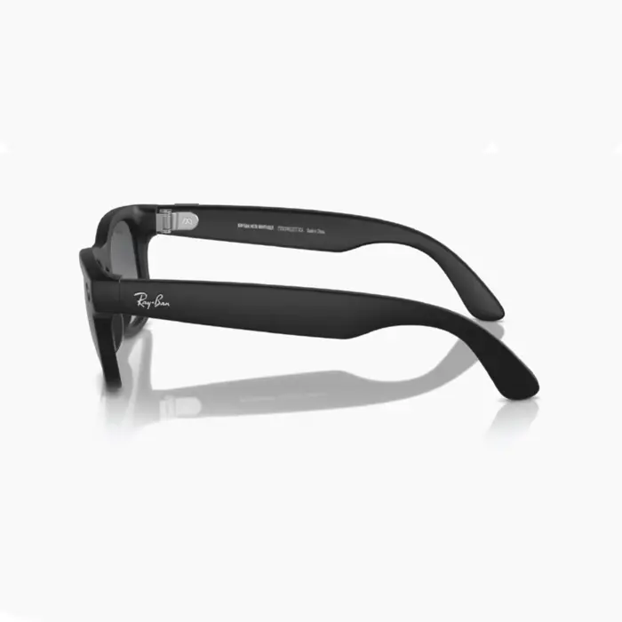 ray-ban-meta-wayfarer-black-graphite-smart-glasses-22404-8056262326831.webp