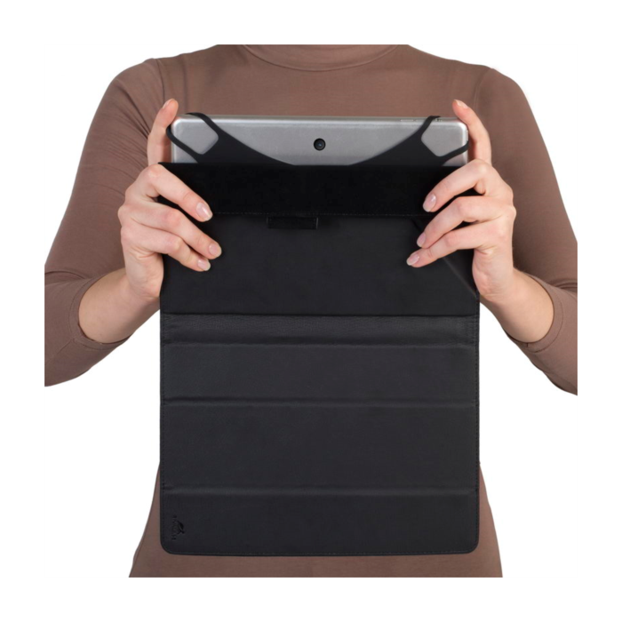 rivacase-black-tablet-case-97-105-3137-black-25952-e0009723.webp