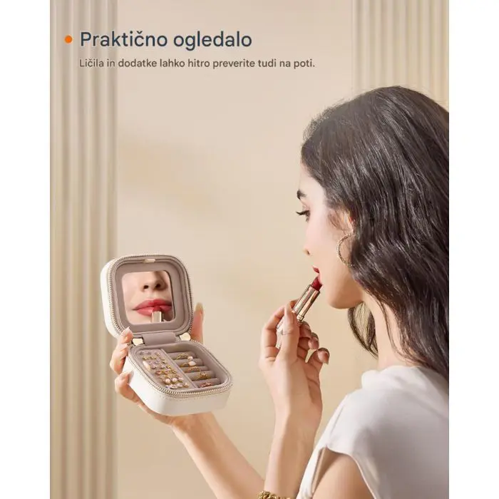 songmics-home-anah-collection-potovalna-skatlica-za-nakit-52582-e0017921.webp