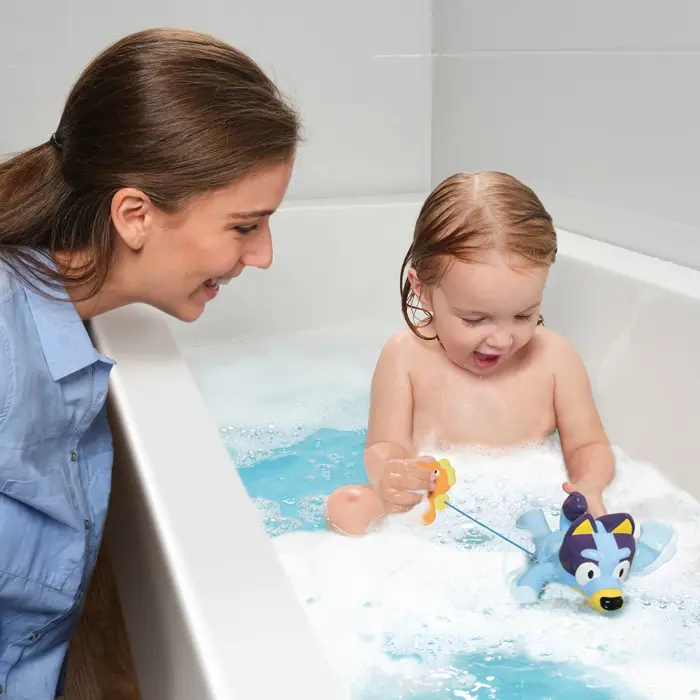 tomy-toomies-floating-bluey-e73548-3-72136-wlononwcrjnb8.webp
