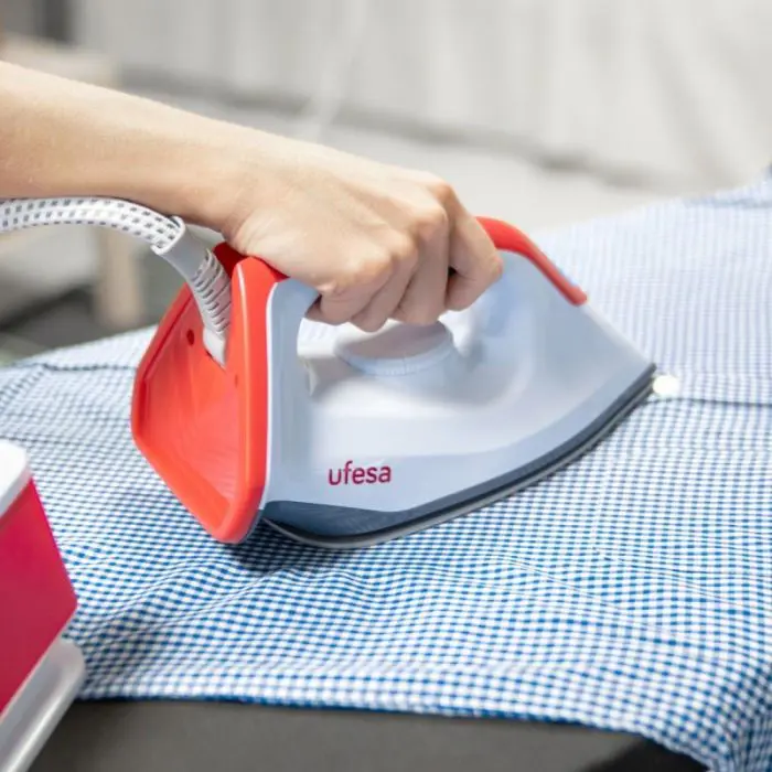 ufesa-antibacterial-ironing-station-pl2650-99114-e0013369.webp