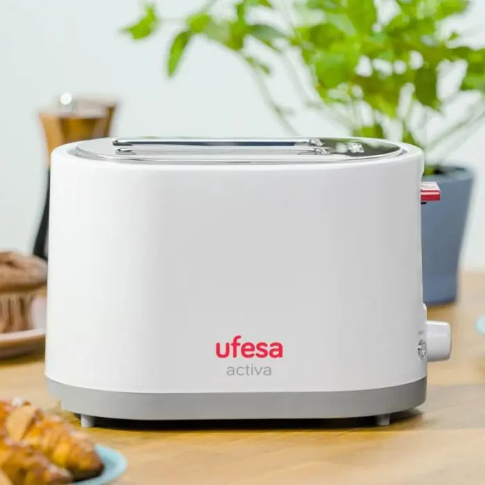 Ufesa toaster with 2 slots TT7385, 800 W