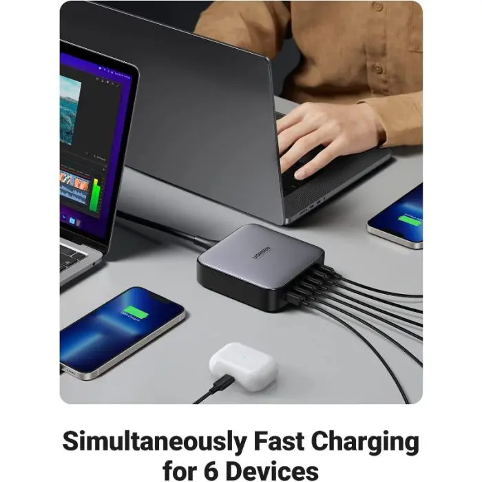 ugreen-2x-usb-a-and-4x-usb-c-200w-gan-ii-fast-charger-box-7689-e0013749.webp
