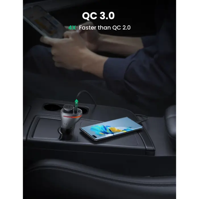 UGREEN auto punjač 84W, USB-C, USB-A, PD, QC 4.0, srebrni
