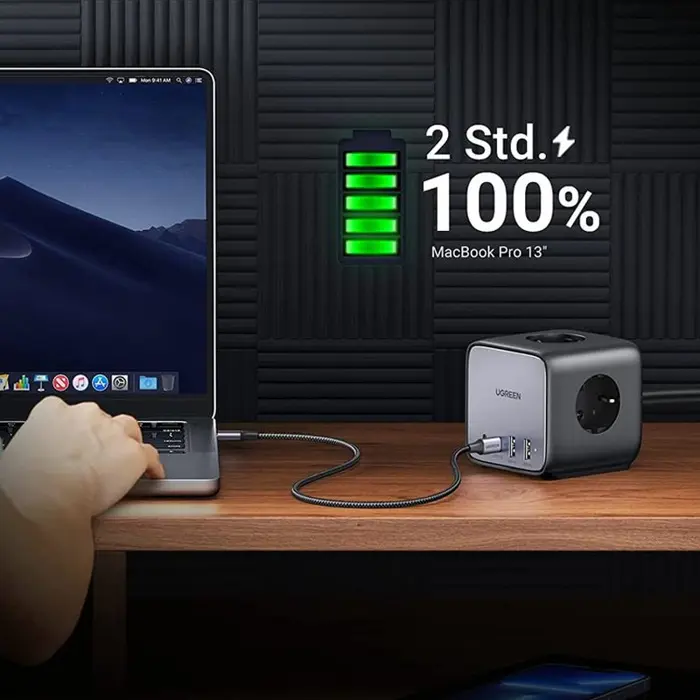 ugreen-diginest-cube-65w-3x-suko-2x-usb-c-2x-usb-a-18m-crno--9554-67342.webp