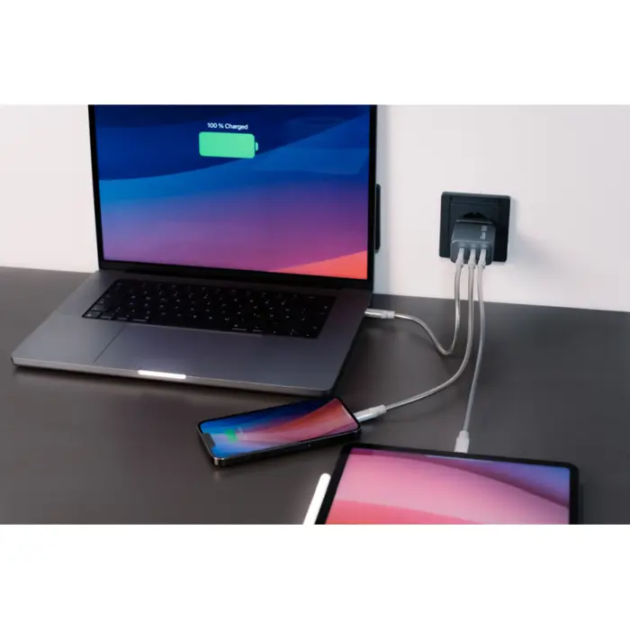 verbatim-gnc-65-gan-charger-65w-2xusb-c1xusb-a-35366-v032201.webp
