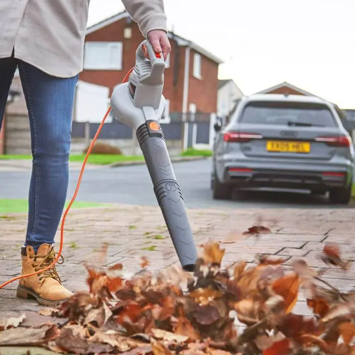 vonhaus-electric-leaf-blower-71026-e0019233.webp