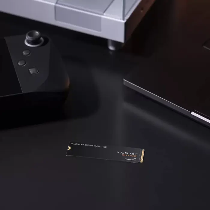 western-digital-black-sn7100-4-gb-m2-pci-express-40-nvme-3d--4758-gamwesssd0032.webp