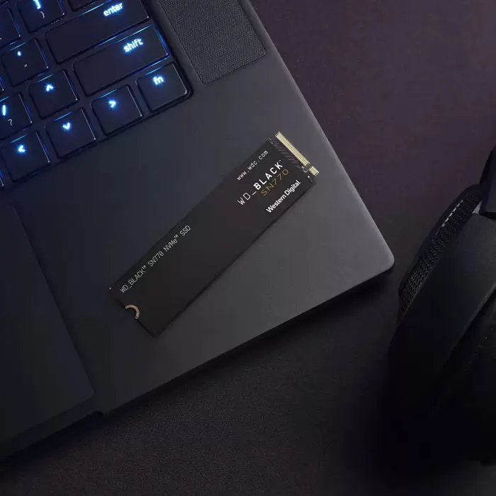 western-digital-black-sn770-2-tb-m2-pci-express-40-nvme-10832-wlononwcrghzj.webp