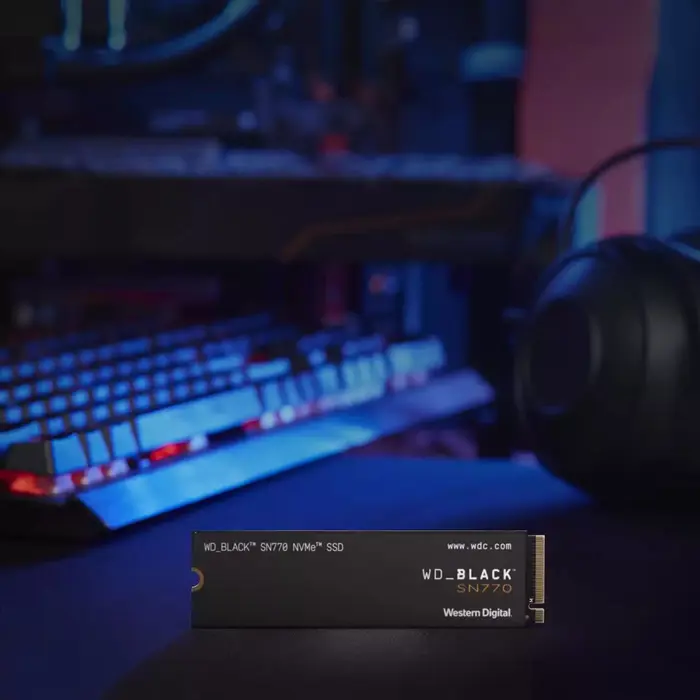 western-digital-black-sn770-2-tb-m2-pci-express-40-nvme-30400-wlononwcrghzj.webp
