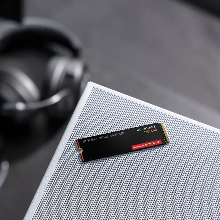 western-digital-black-wdblack-sn7100-nvme-ssd-powered-by-san-21926-wlononwcrmrda.webp