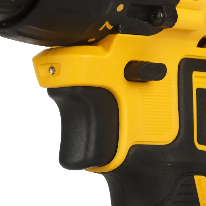 wiertarko-wkretarka-18v-dcd777d2t-dewalt-85785-nakdewwwk0069.webp