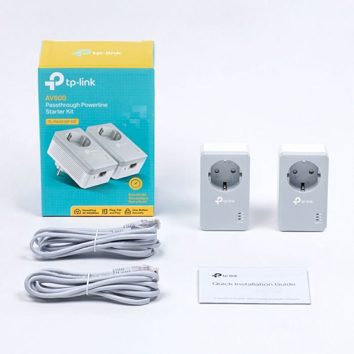 TP-LINK TL-PA4010P KIT AV600 Powerline Adapter with socket