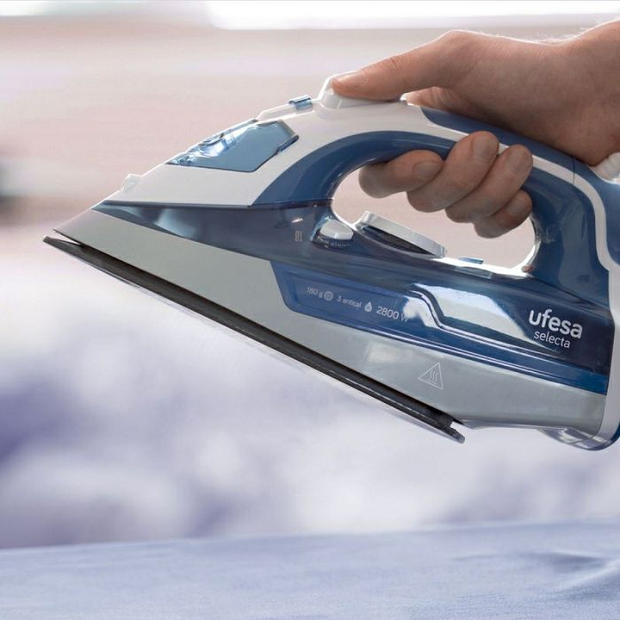 Ufesa steam iron 2800 W PV3280 blue