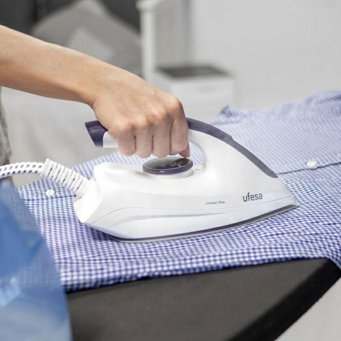 Ufesa ironing station PL2450 Compact blue white