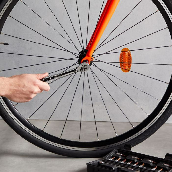 VonHaus 19-piece hand tool set for bicycles