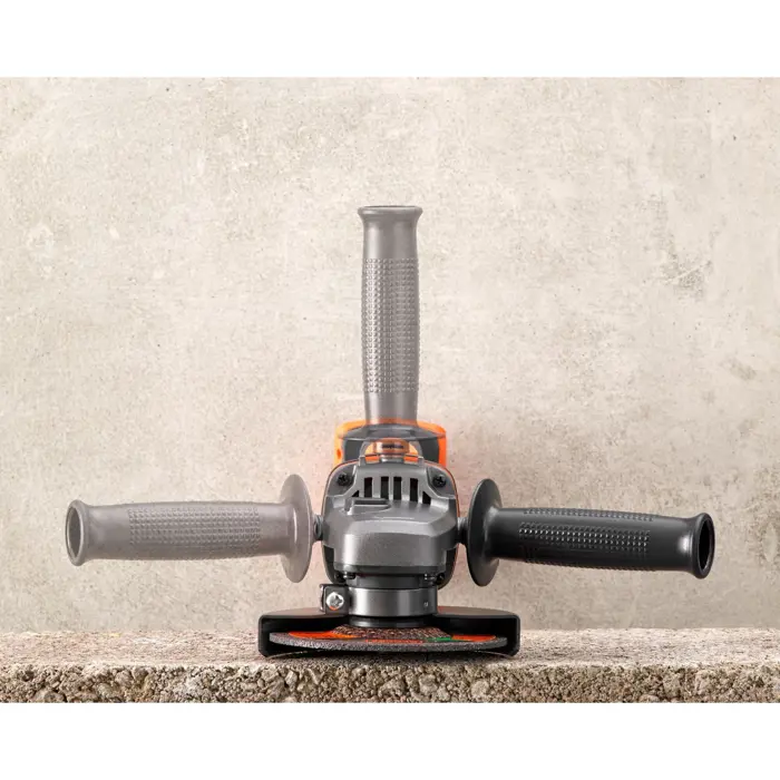 Black&Decker Cordless Angle Grinder BCG720M1 - 18Volt
