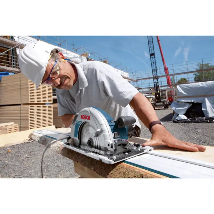 Bosch Hand-held circular saw GKS 85 G Professional (blue, 2200 watts, L-BOXX, guide rail FSN 1400)