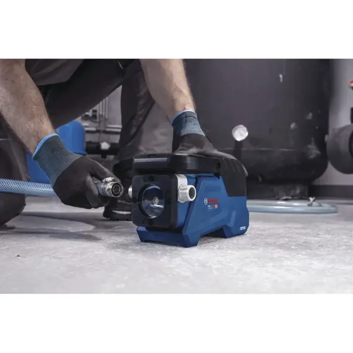 Bosch Powertools battery pump GTP 18V-28 solo, 18 volts (blue/black, without battery and charger, for clean water)