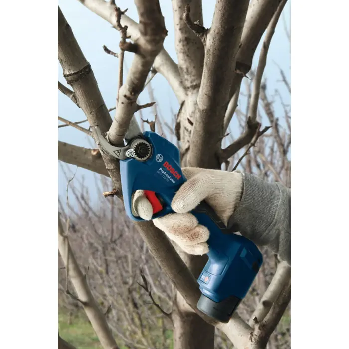 Bosch Powertools cordless garden shears GGP 12V-25 Professional, 12Volt (blue/black, 2x Li-ion battery 3.0Ah)