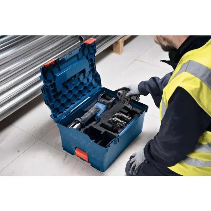 Bosch Powertools cordless pressing tool GPT 18V-19 Professional solo, 18Volt, Kit SV (blue, without battery and charger, 3 pressing jaws Compact SV, in L-BOXX)