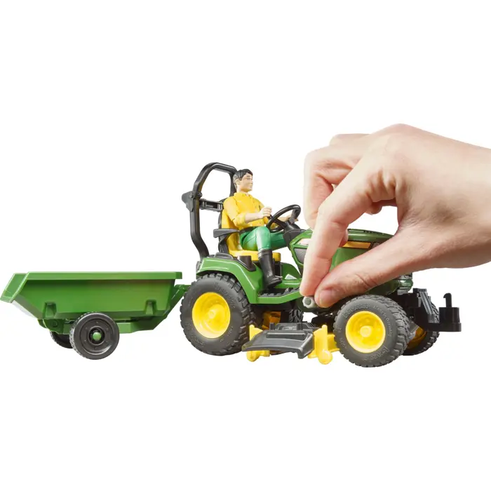BROTHER bworld John Deere Mowing the lawn - 62104