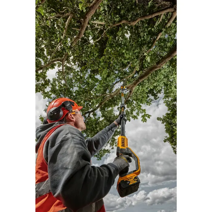 Dewalt cordless pole pruner DCMPS567N 18V