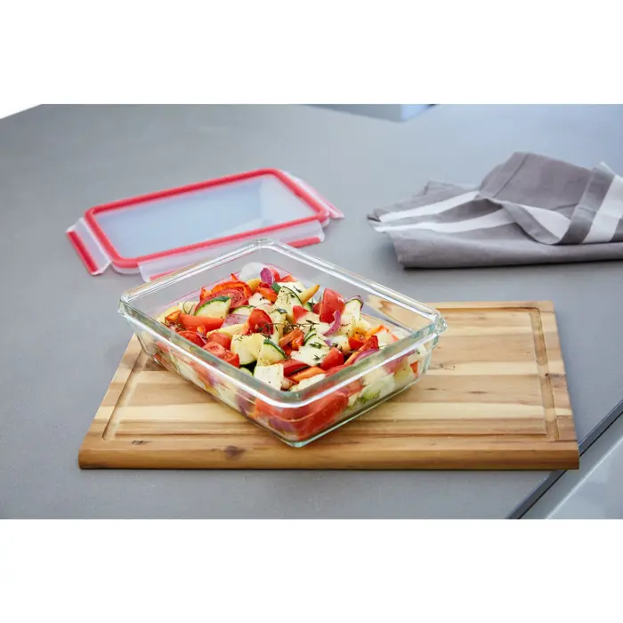 Emsa CLIP & CLOSE glass food storage container 3.0 liters (transparent/red, rectangular)