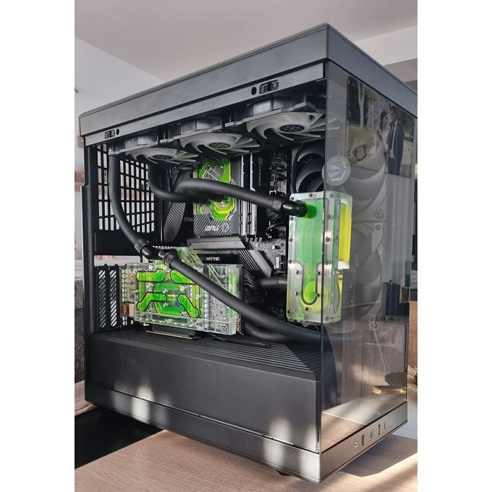 GamingPC LiquidHulk i93060G (Intel i9 11900K, CustomLoop, 32GB DDR4, 1TB NVMe, RTX3090 24GB, 1000W) Win10P