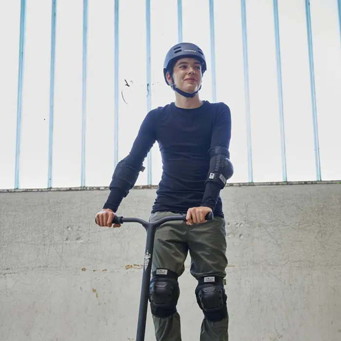 Hudora biomechanical protector set (black, size XL)