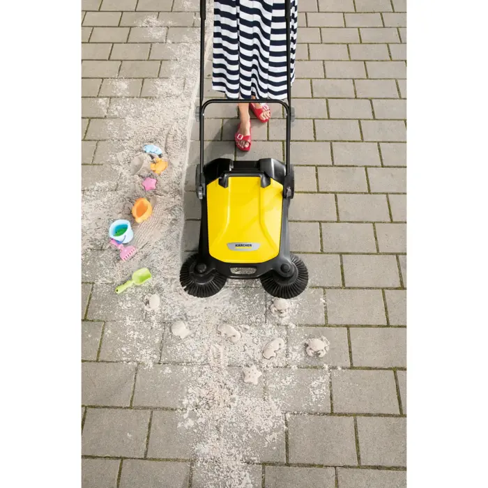 Kärcher sweeper S 4 Twin (yellow / black)