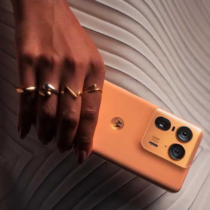 Motorola edge 50 Ultra 17 cm (6.7") Dual SIM Android 14 5G USB Type-C 16 GB 1 TB 4500 mAh Peach