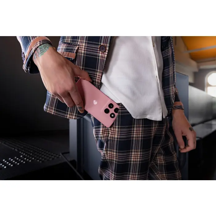 Motorola edge 60 fusion 16.9 cm (6.67") Dual SIM Android 15 5G USB Type-C 8 GB 256 GB 5200 mAh Pink