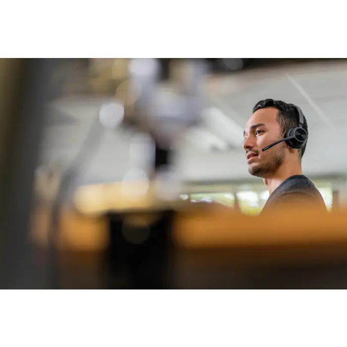 POLY Voyager 4320 Microsoft Teams Certified USB-C Headset +BT700 dongle Wireless Headband Office/Call Center USB Type-C Bluetooth Black