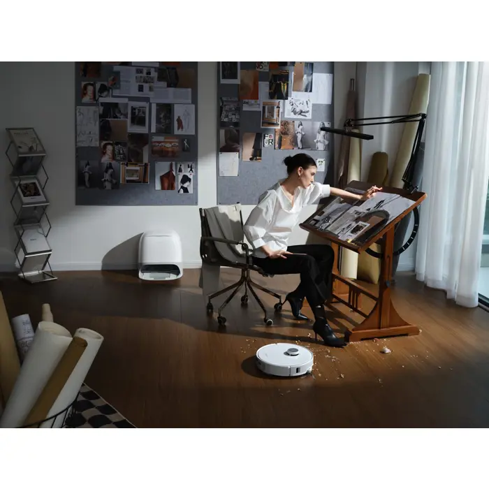 Roborock Qrevo Curv with Multifunctional Docking Station 3.0