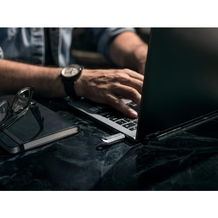 SanDisk 1TB Ultra Luxe USB-C 3.2 USB ključ